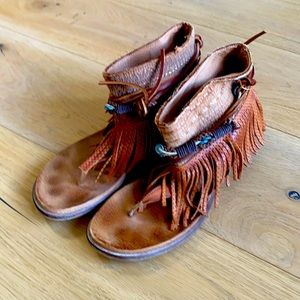 Free People Wonder Land Fringe Sandal- Size 39